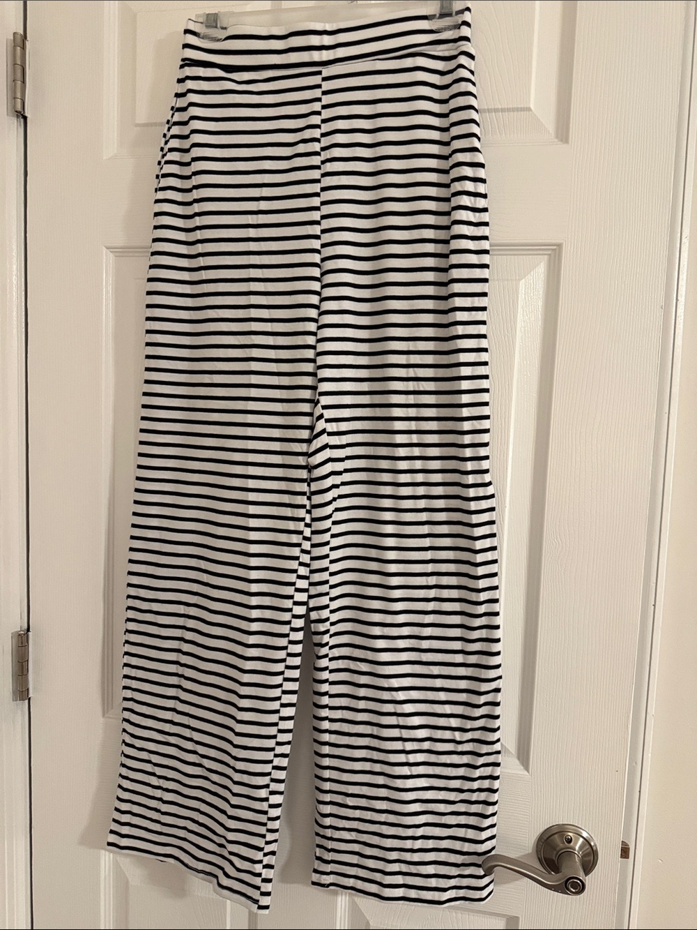 Striped Wide-Leg Lounge Set - Black & White
